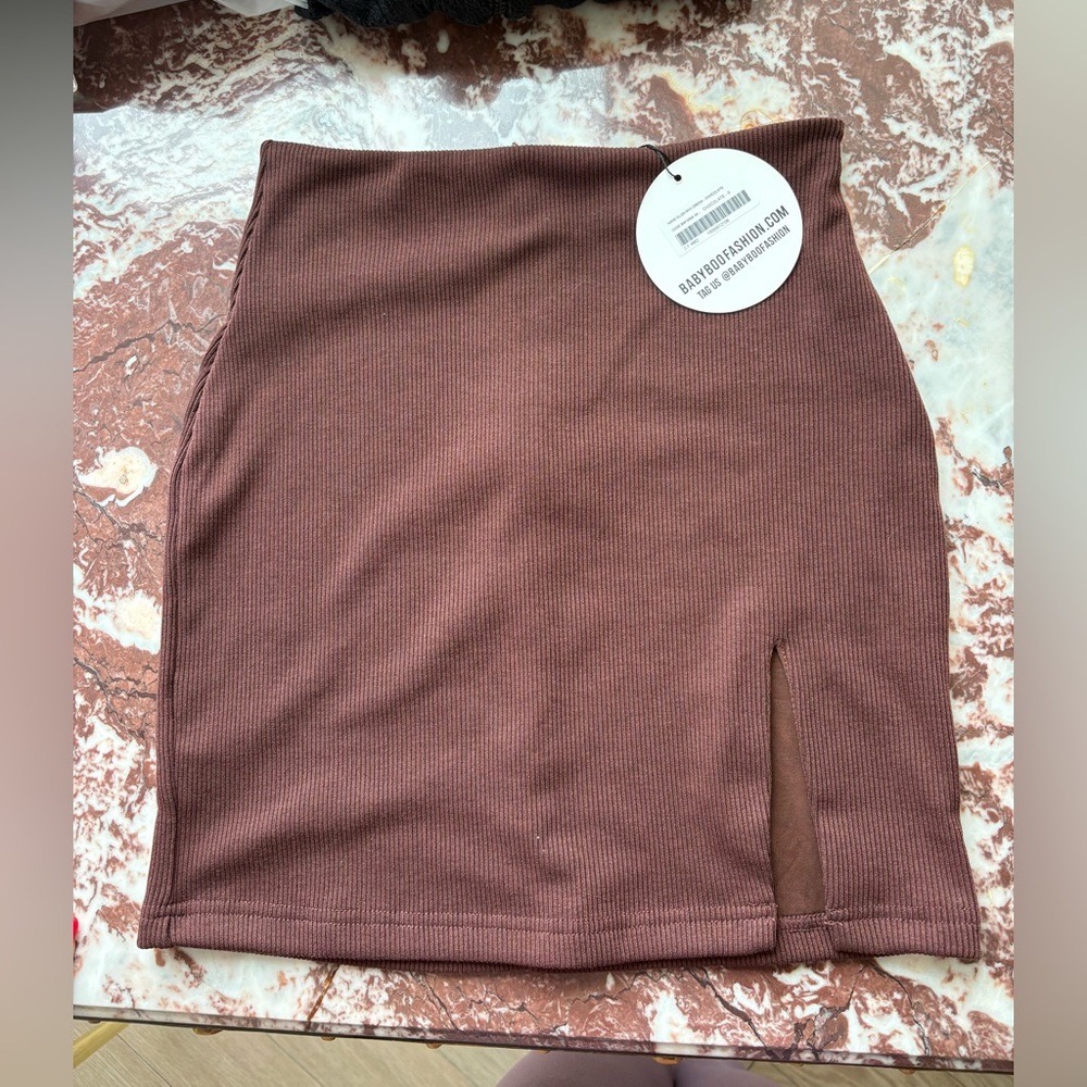 Ribbed Pencil Skirt with Front Slit - Brown
